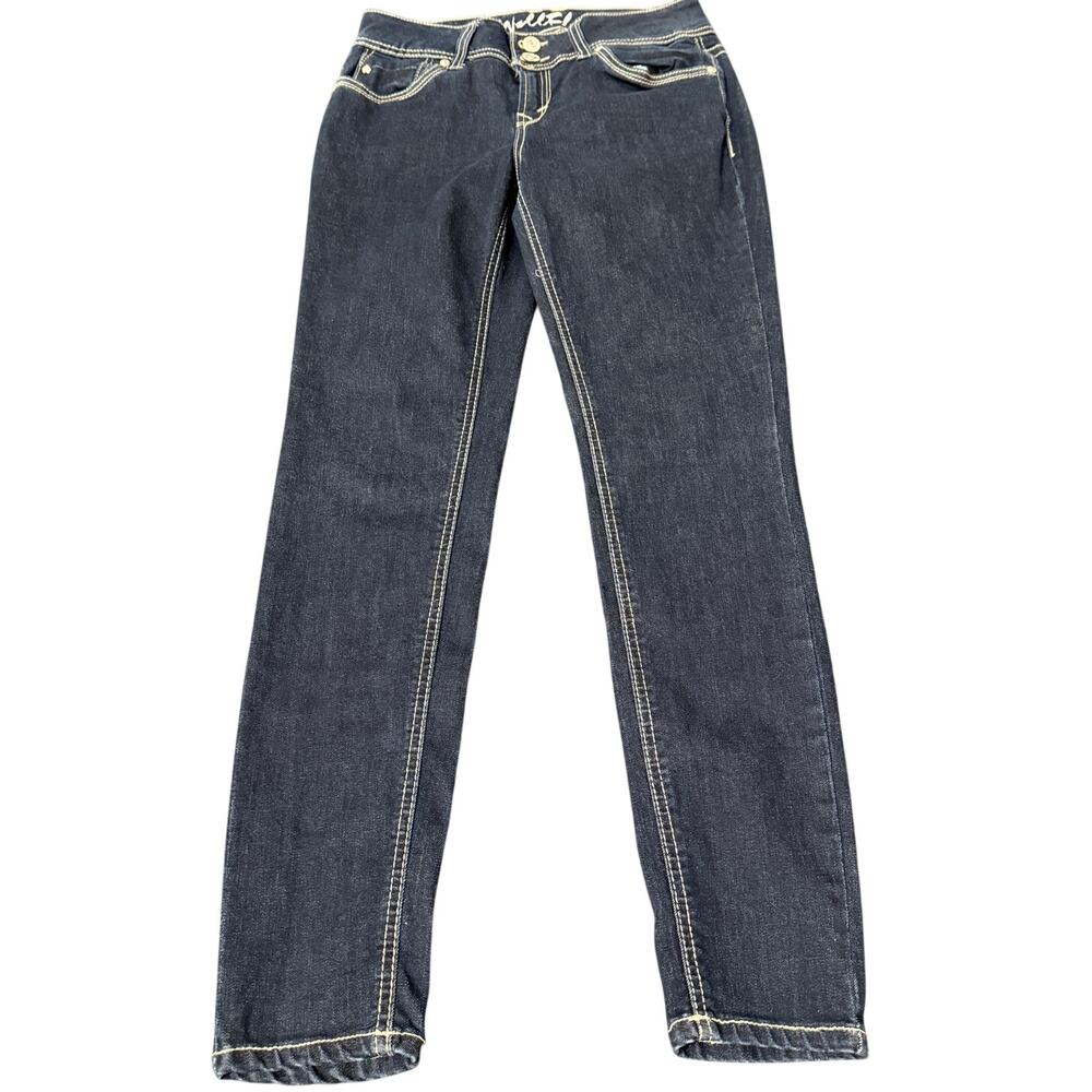 Women's Wallflower Dark Wash Jeans, Size 7
